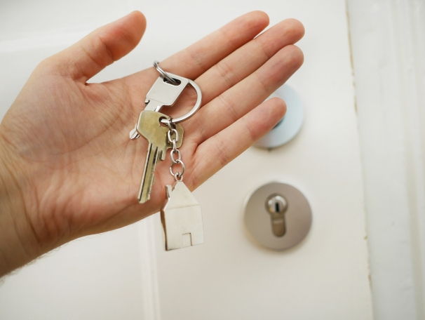 https://PeterNowik.StopRentingStartOwning.com
